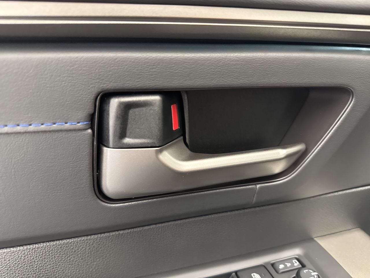 2026 Toyota Tundra Platinum - Photo 40