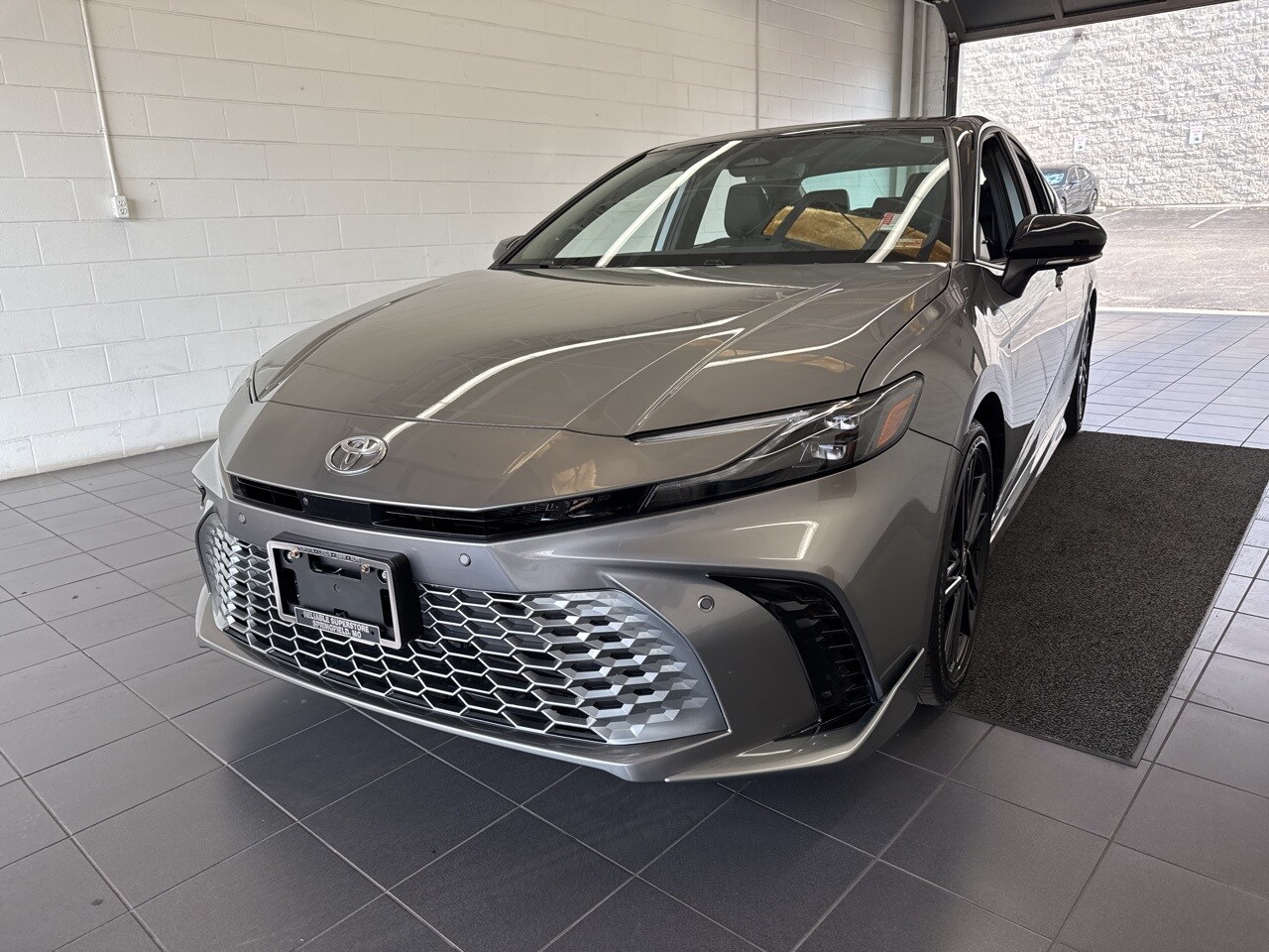 2025 Toyota Camry XSE photo 3