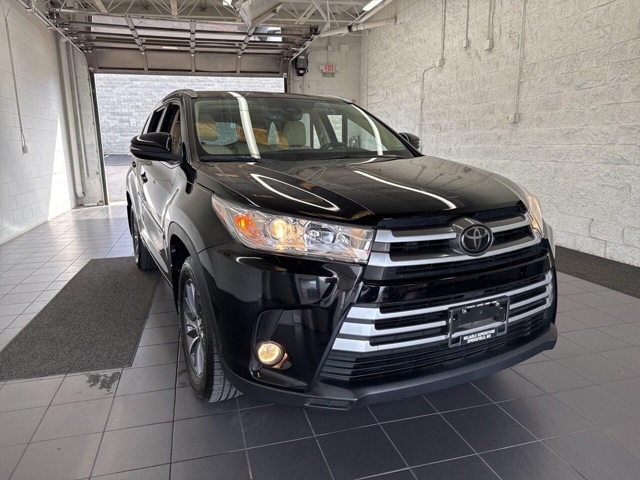 2018 Toyota Highlander XLE photo 2
