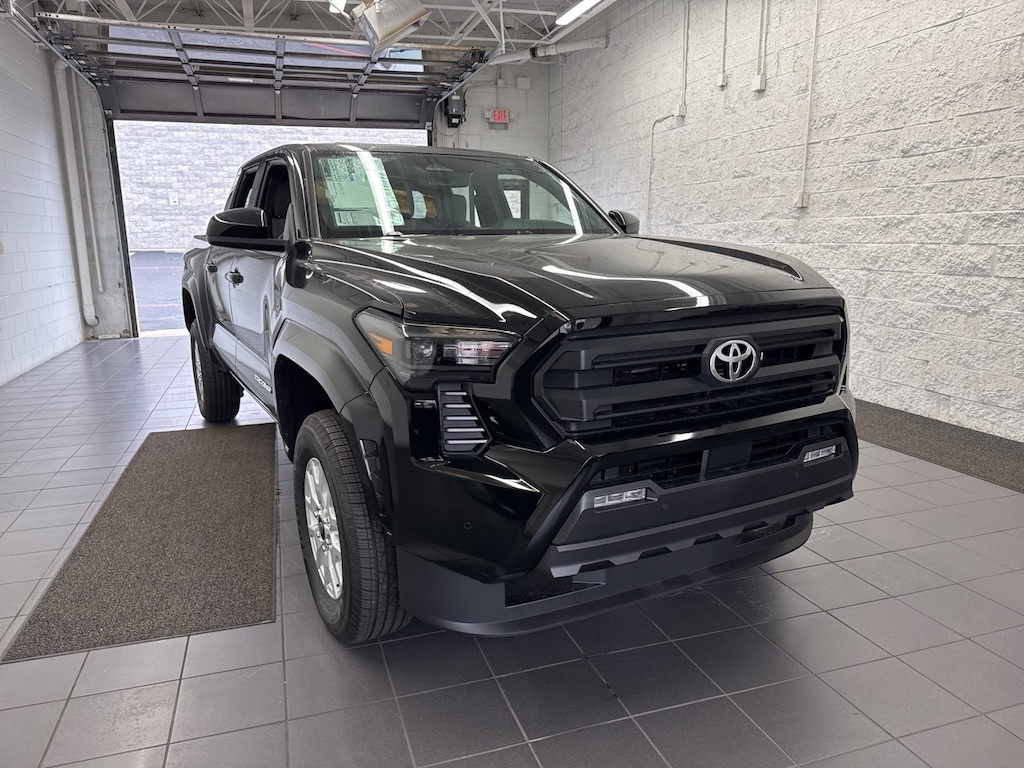 New 2025 Toyota Tacoma SR5 Truck Double Cab