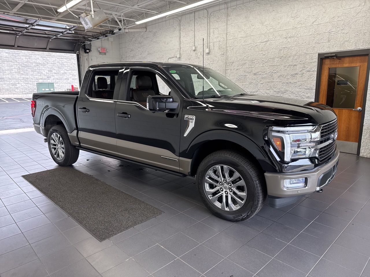 2025 Ford F-150 King Ranch 4x4 SuperCrew 5-1/2 Box's photo