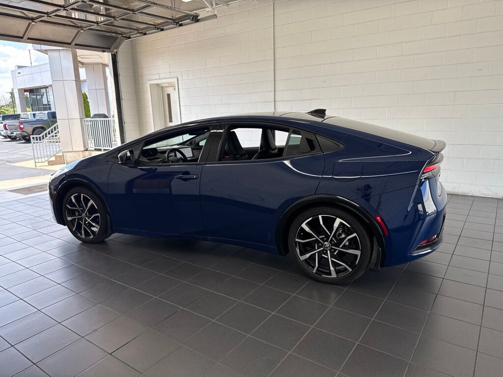 New 2026 Toyota Prius Plug-In Hybrid XSE Premium Hatchback