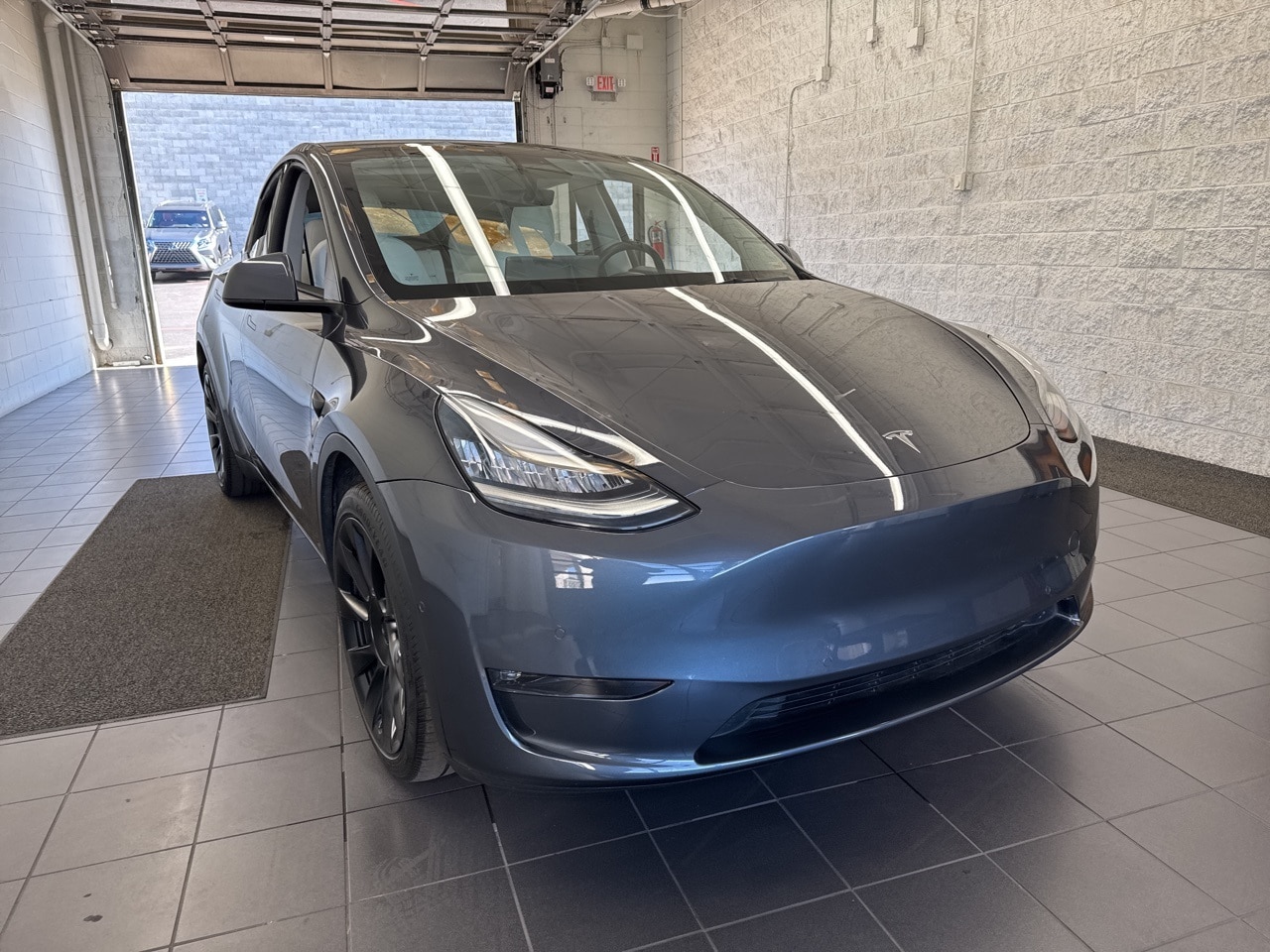 Used 2021 Tesla Model Y Long Range with VIN 5YJYGDEE2MF243617 for sale in Springfield, MO