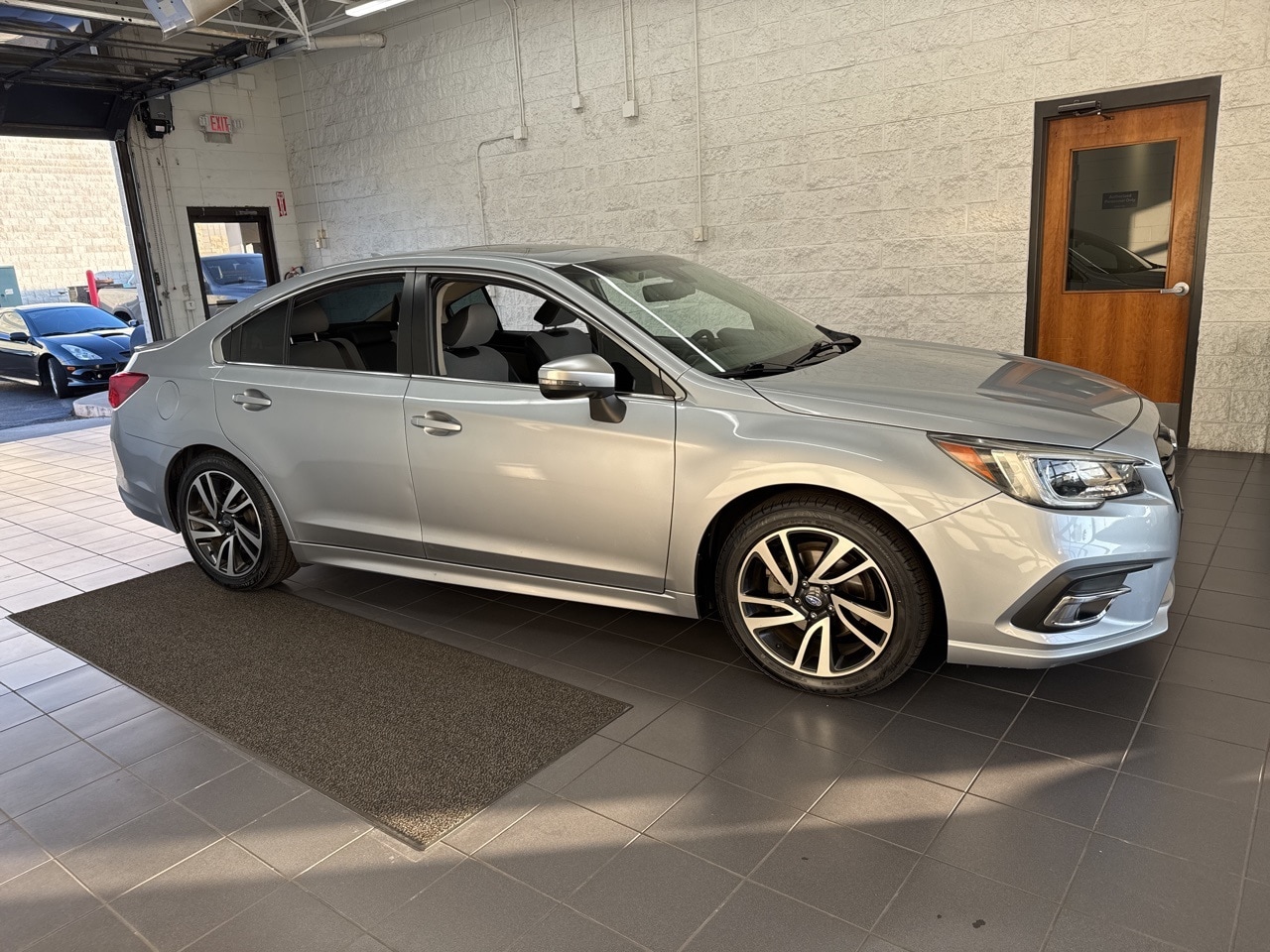 2019 Subaru Legacy Sport's photo