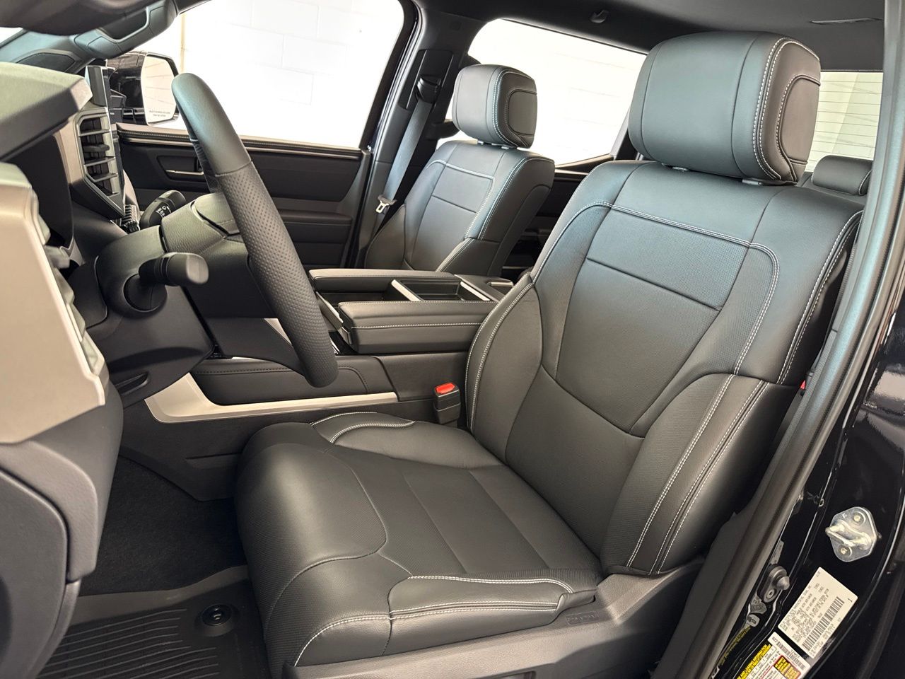 2026 Toyota Tundra Limited - Photo 15