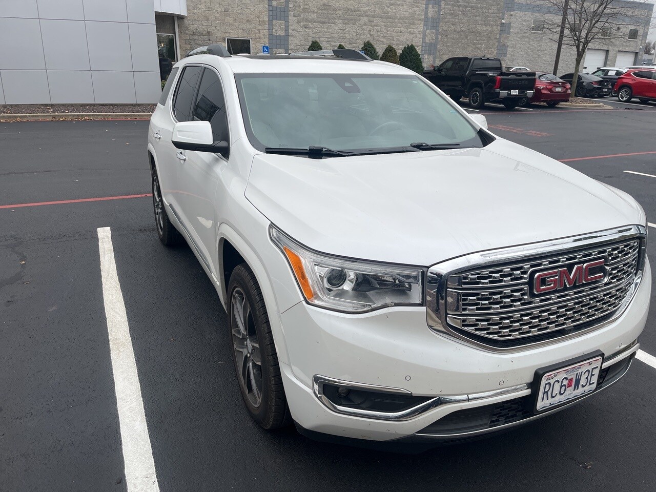 2017 Gmc Acadia Denali photo 3