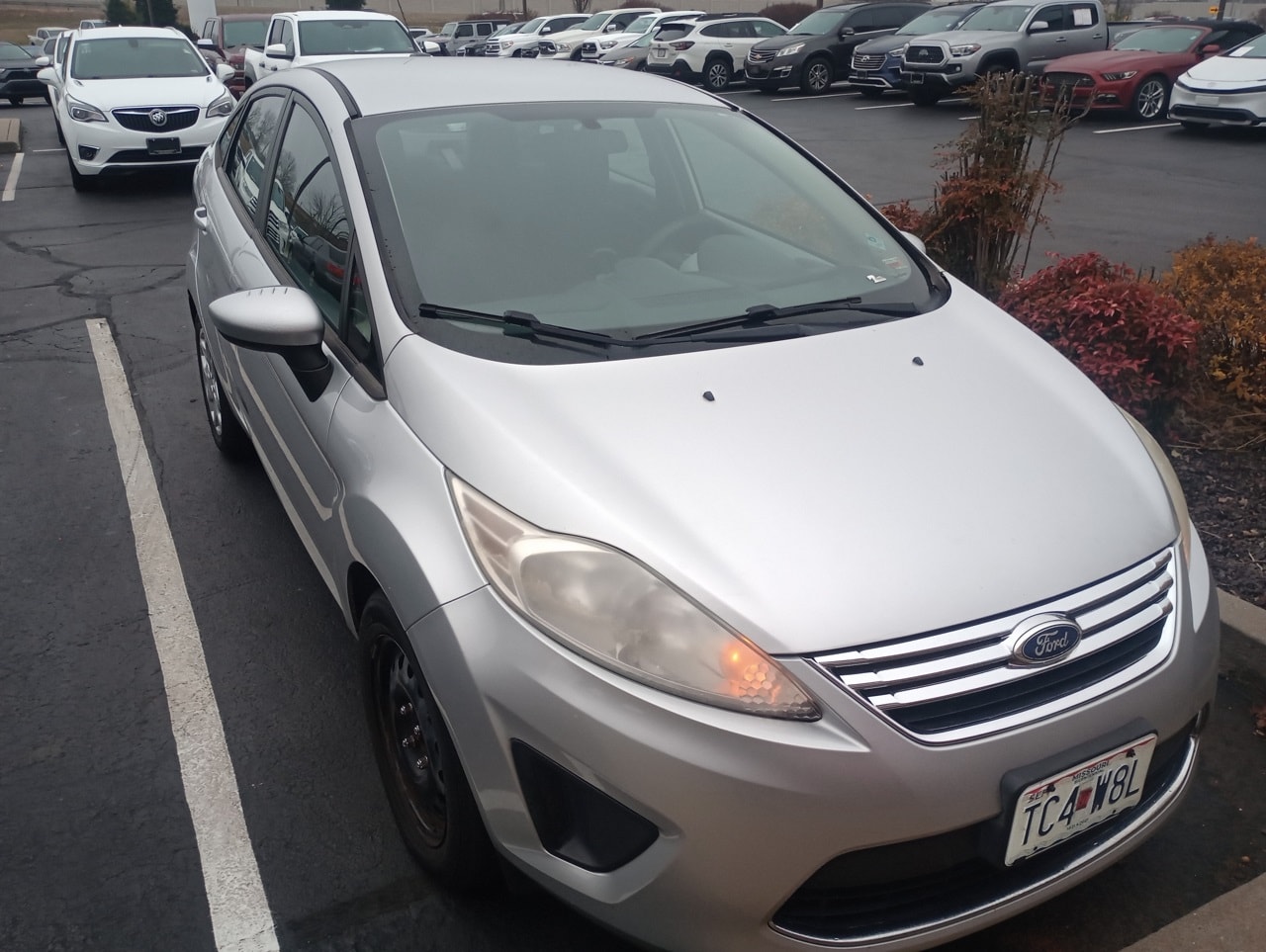 2011 Ford Fiesta SE's photo