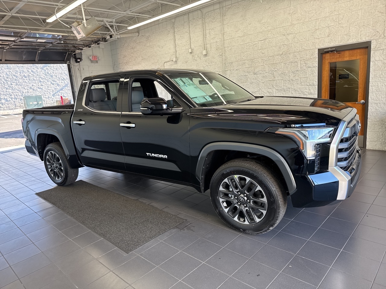 2026 Toyota Tundra Limited CrewMax Cab 4WD