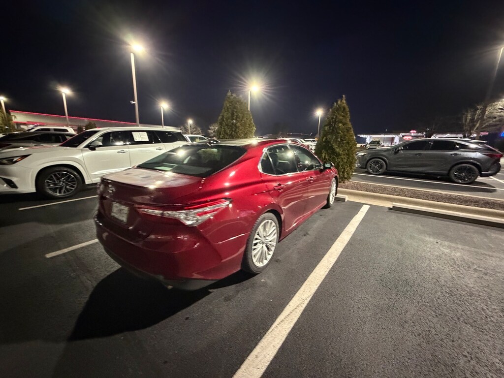 Used 2019 Toyota Camry XLE Sedan