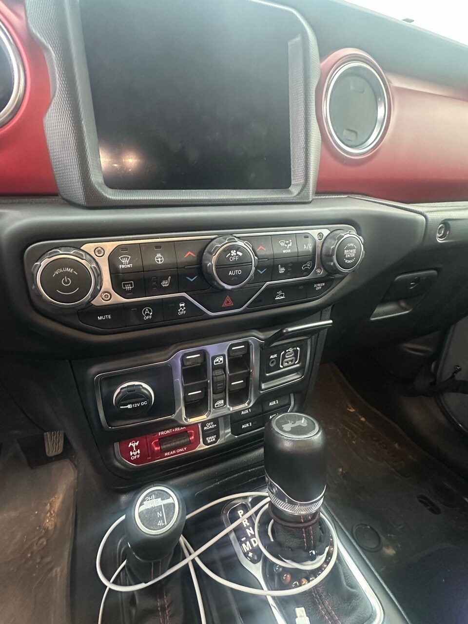 2023 Jeep Wrangler Rubicon photo 4