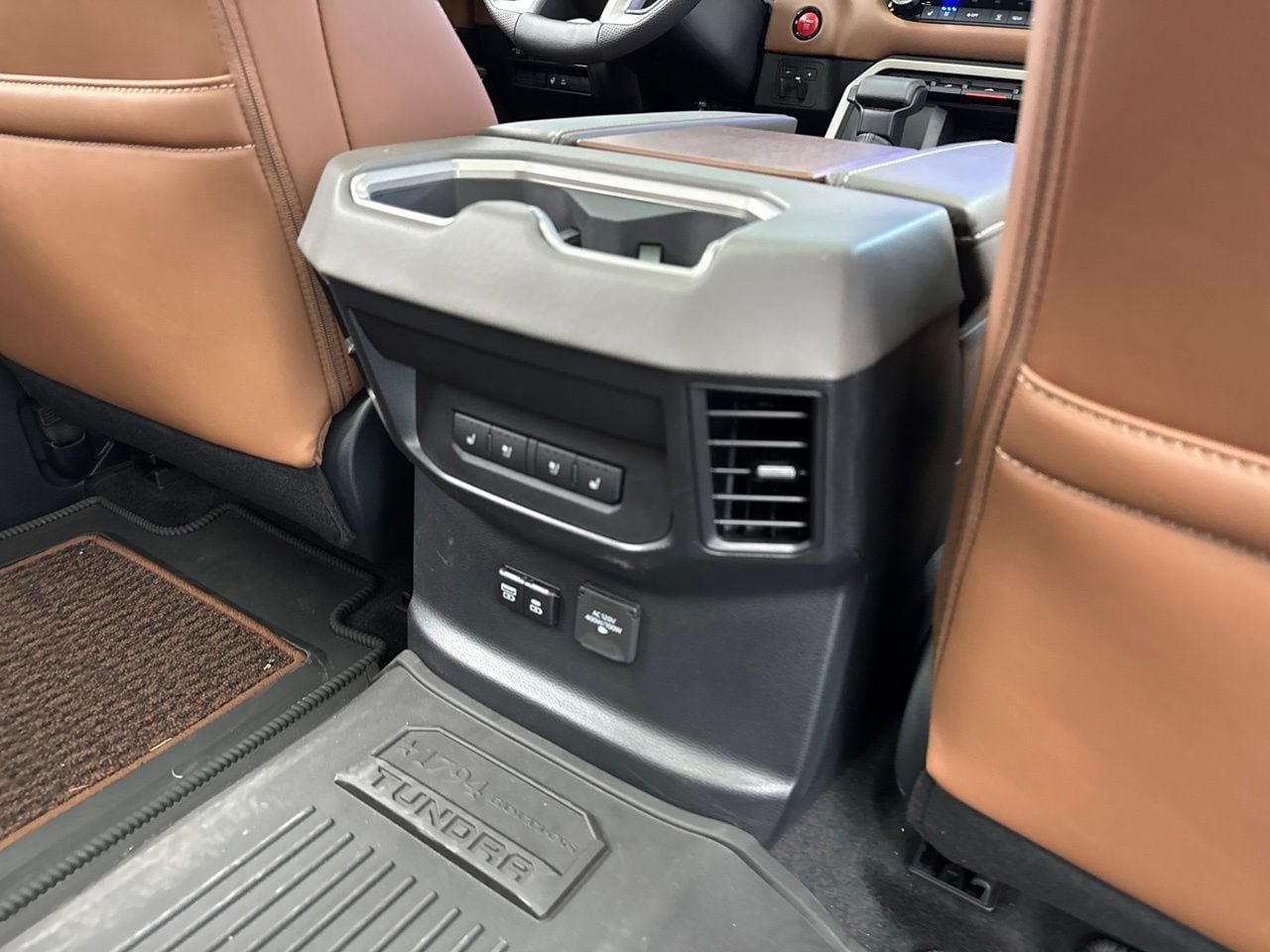 2026 Toyota Tundra 1794 Edition - Photo 47
