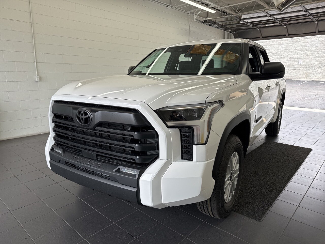 2026 Toyota Tundra SR5 photo 3