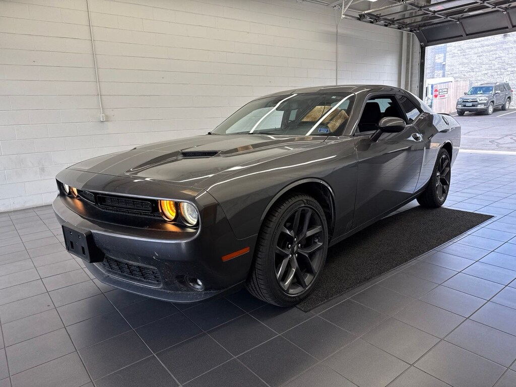 Used 2020 Dodge Challenger SXT Coupe