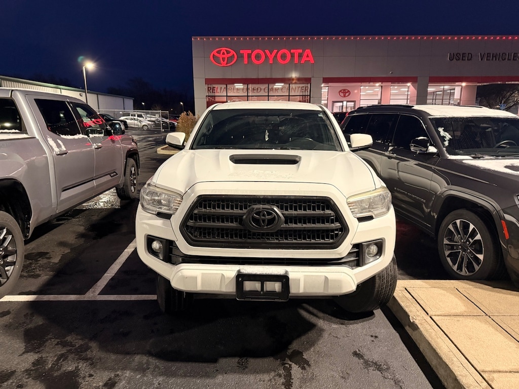 Used 2017 Toyota Tacoma TRD Sport Truck