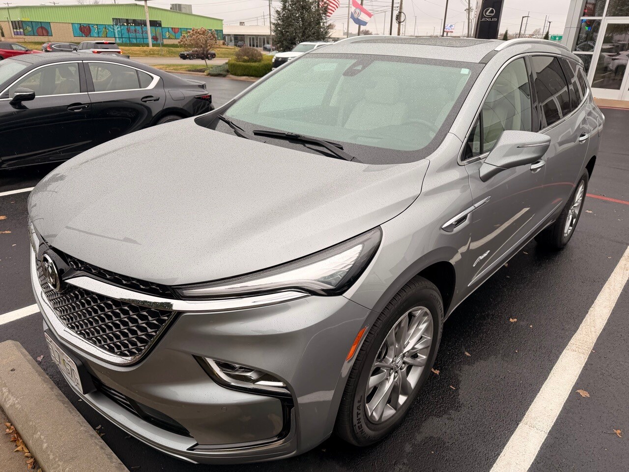 2024 Buick Enclave Avenir photo 3