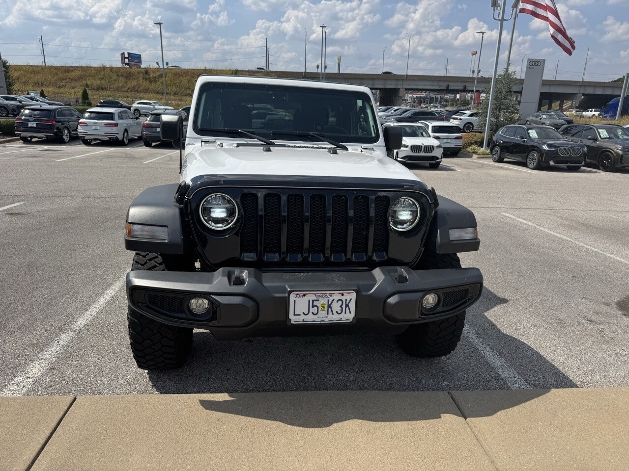 2022 Jeep Wrangler Unlimited Willys photo 2