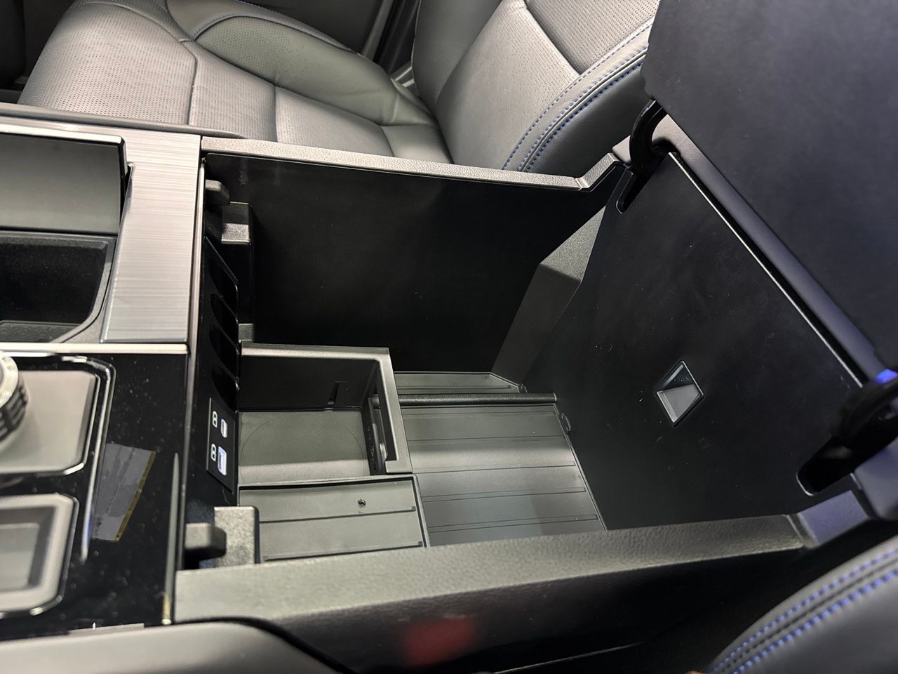 2026 Toyota Tundra Platinum - Photo 34