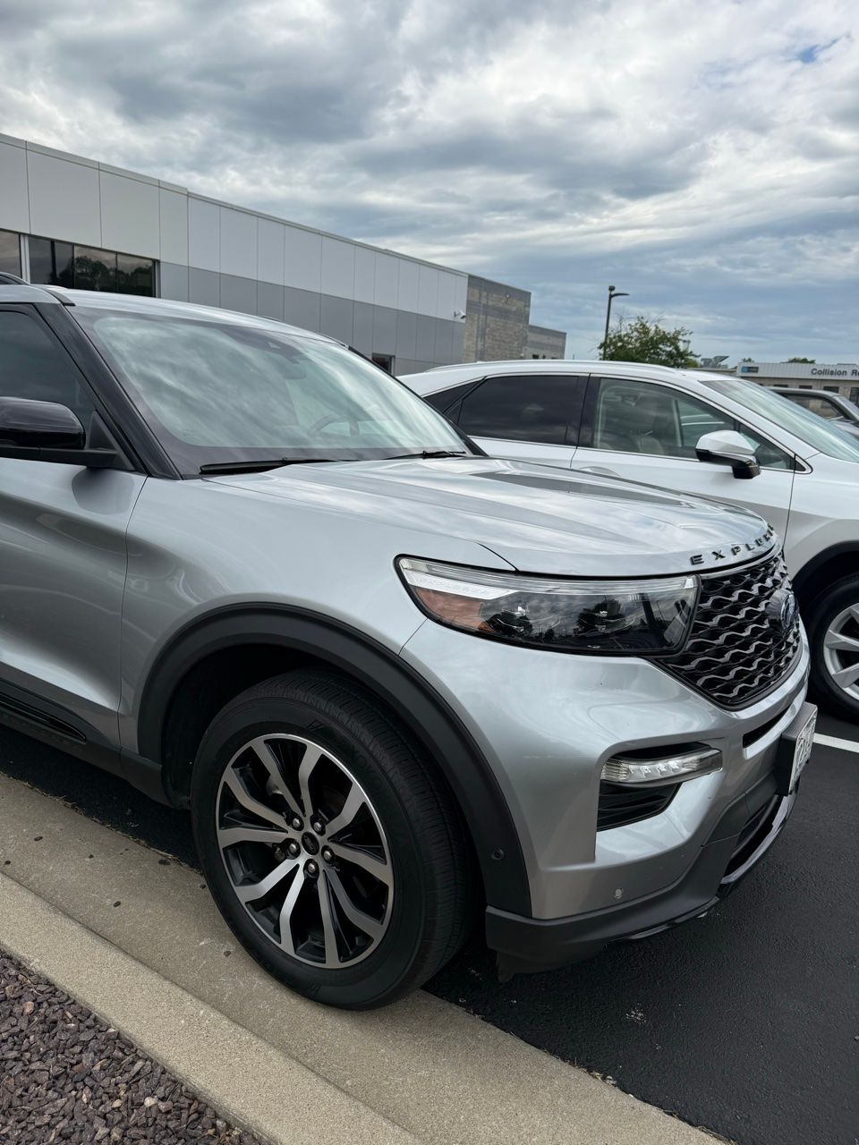 2020 Ford Explorer ST 4WD's photo