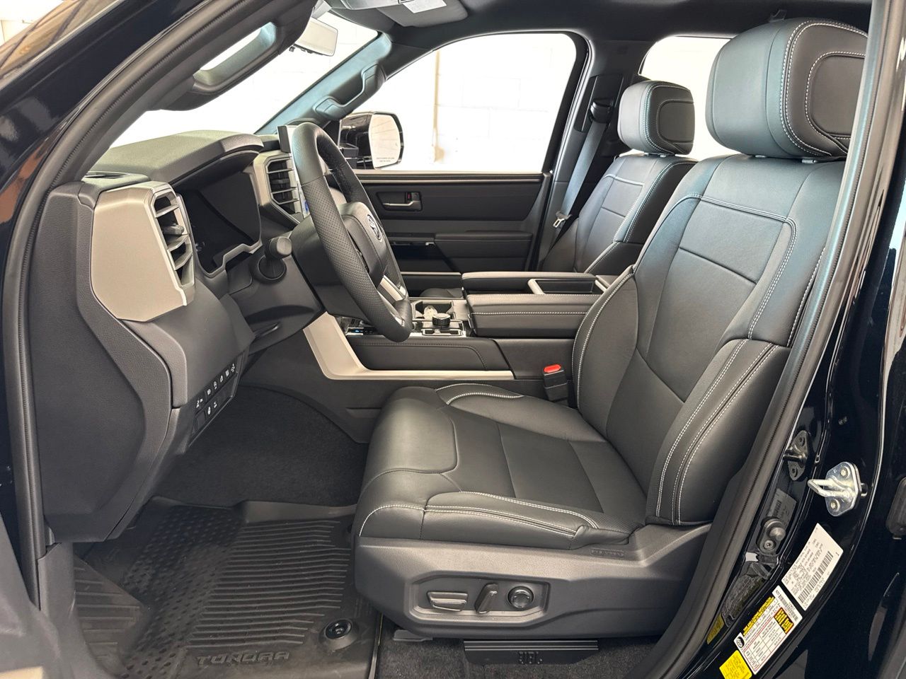 2026 Toyota Tundra Limited - Photo 14