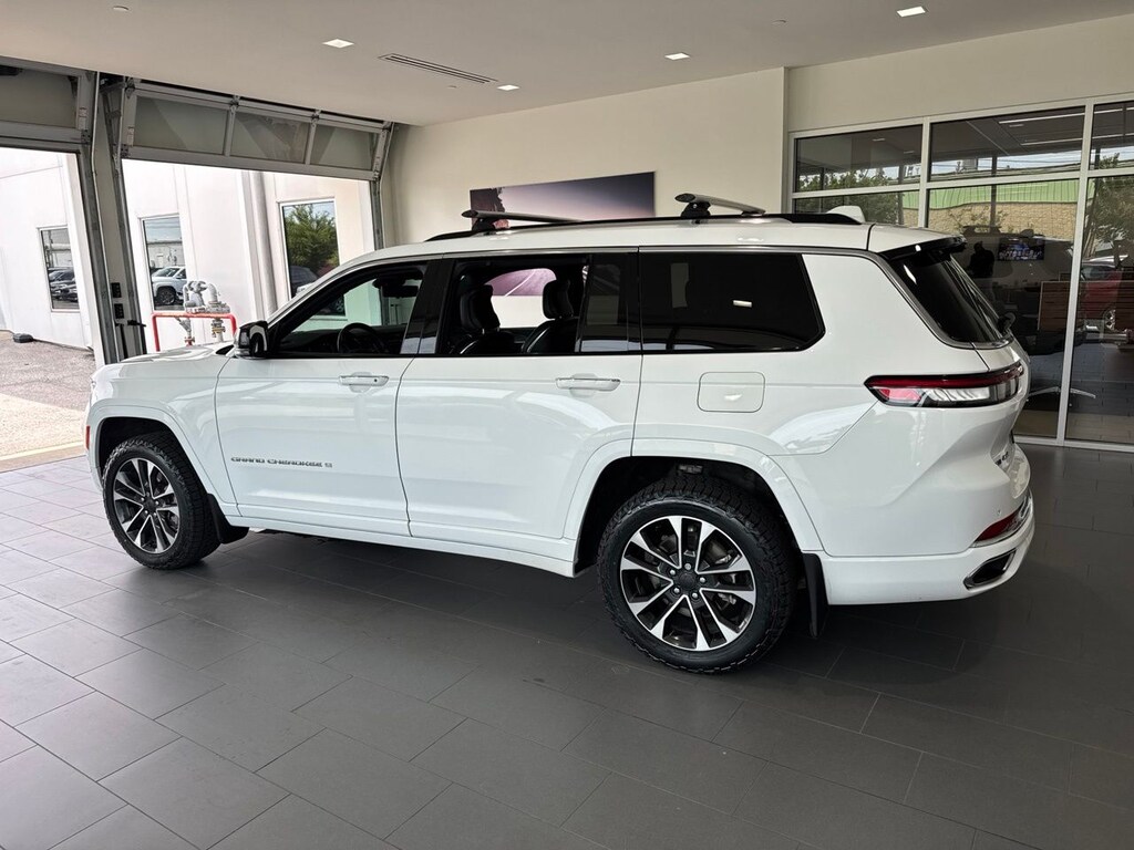 Used 2022 Jeep Grand Cherokee L Overland SUV