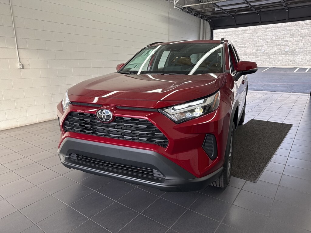 New 2025 Toyota RAV4 XLE SUV