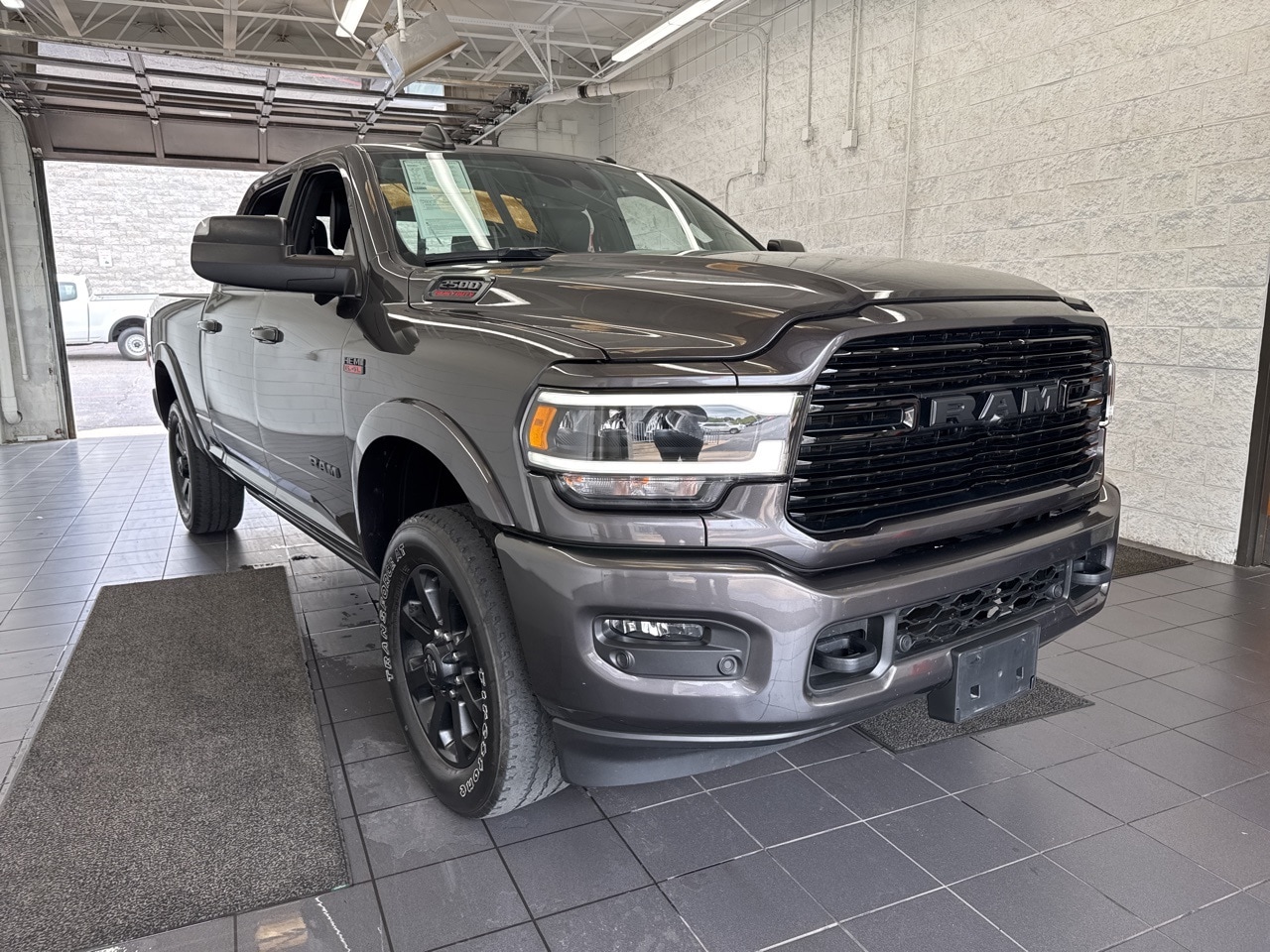 Used 2020 RAM Ram 2500 Pickup Laramie with VIN 3C6UR5FJXLG155456 for sale in Springfield, MO