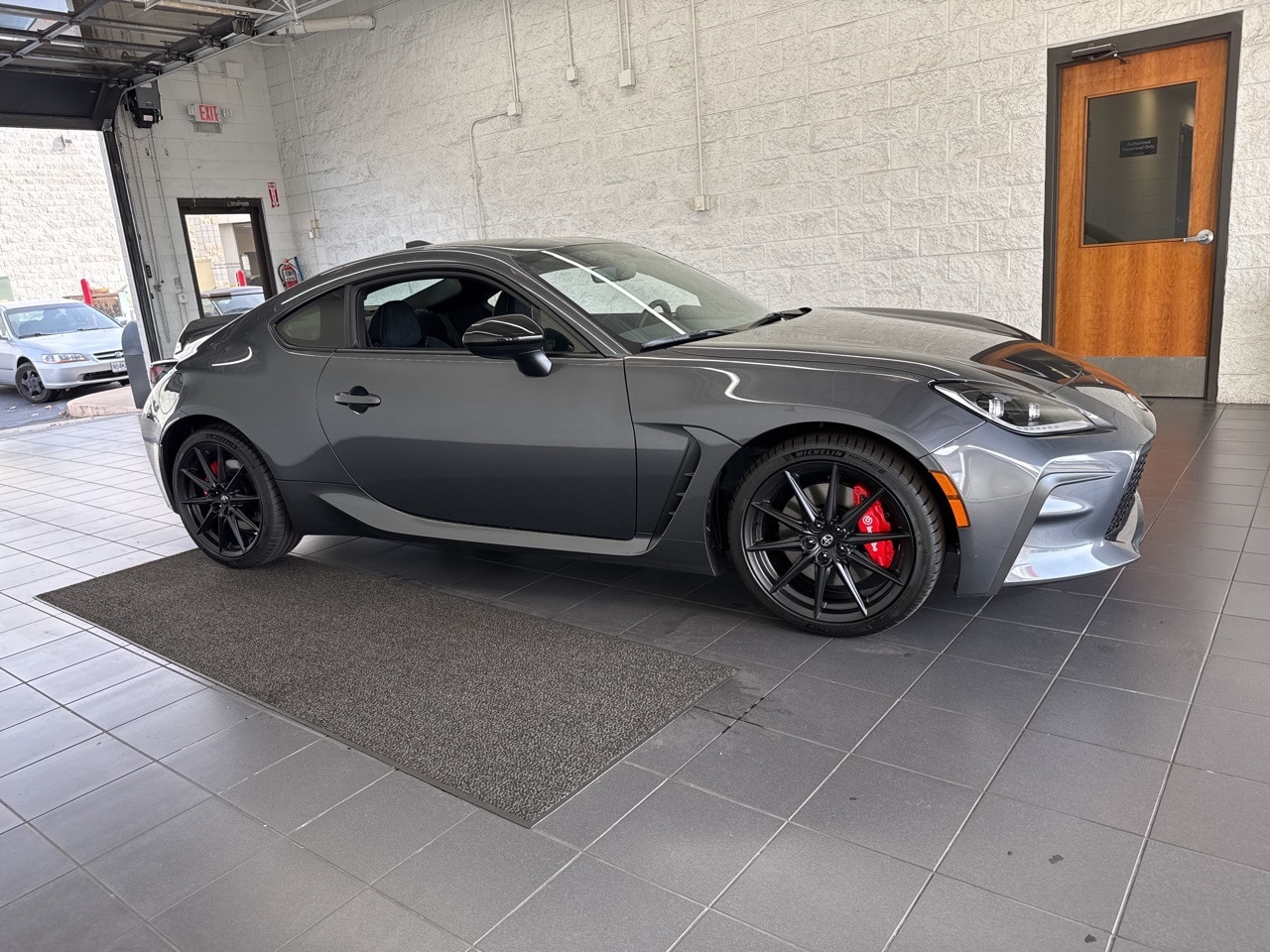 2025 Toyota GR86 Premium's photo