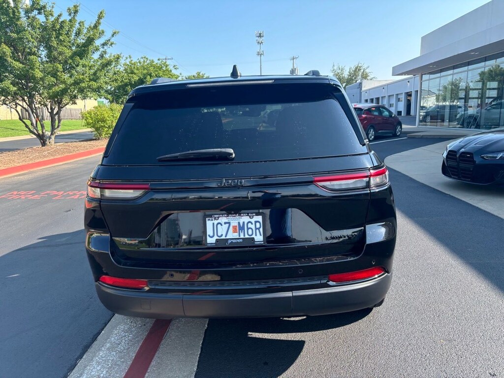 Used 2024 Jeep Grand Cherokee Limited SUV