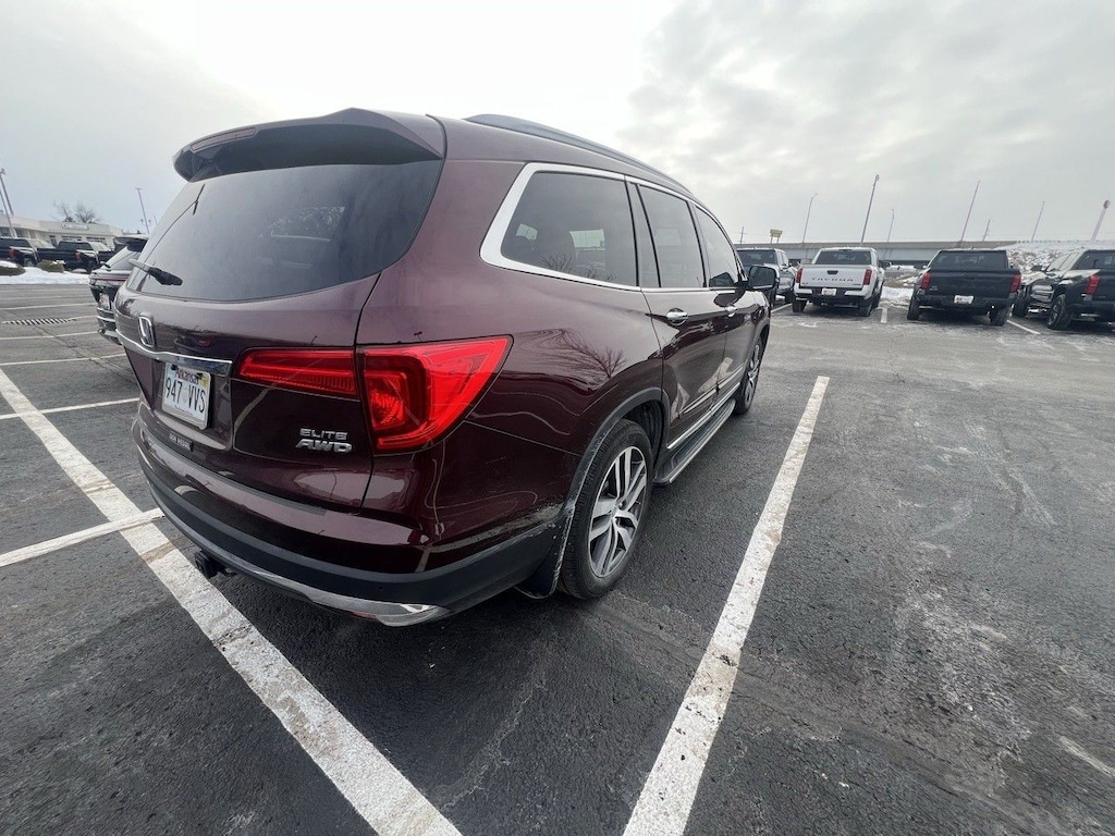 Used 2017 Honda Pilot Elite SUV