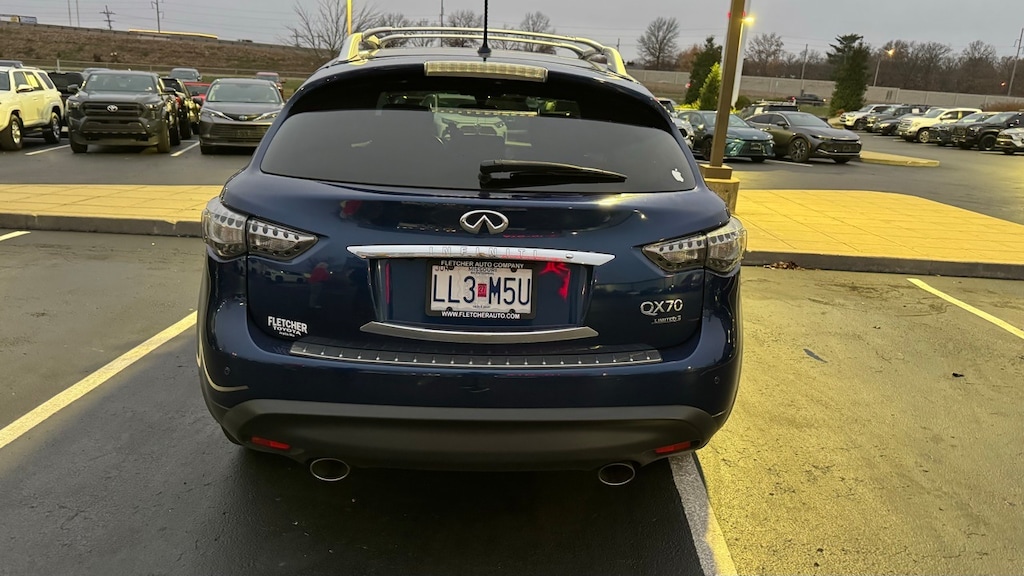 Used 2017 INFINITI QX70 Base SUV