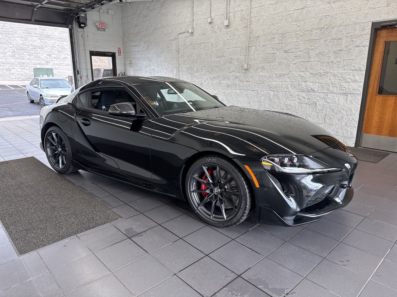 2026 Toyota Supra 3.0 Premium's photo