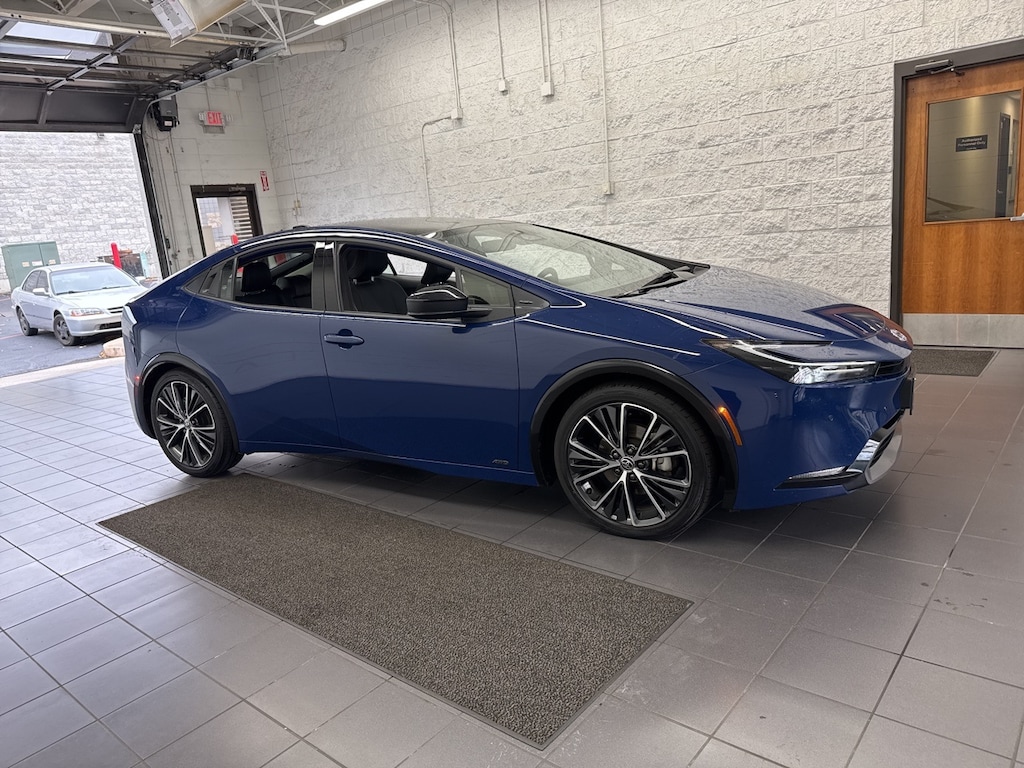 Certified 2024 Toyota Prius XLE Hatchback