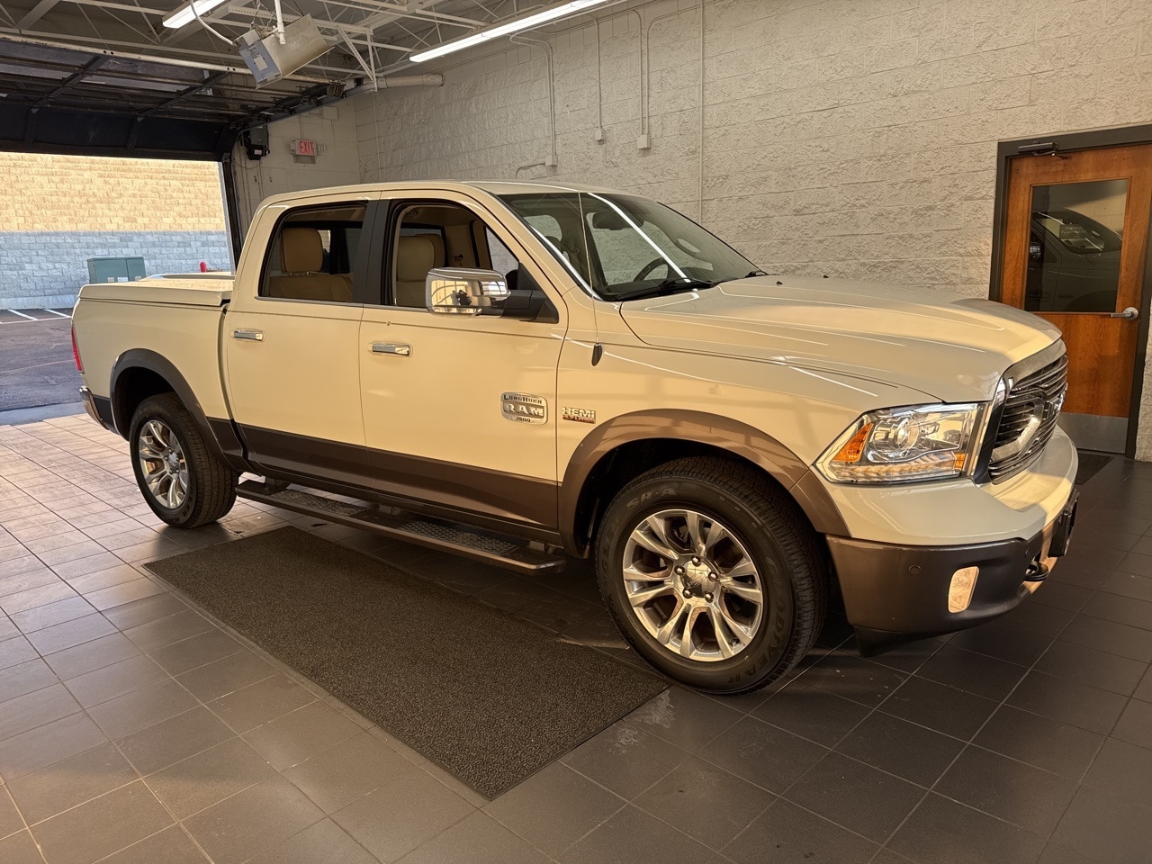 2018 RAM Ram 1500 Pickup Laramie Longhorn