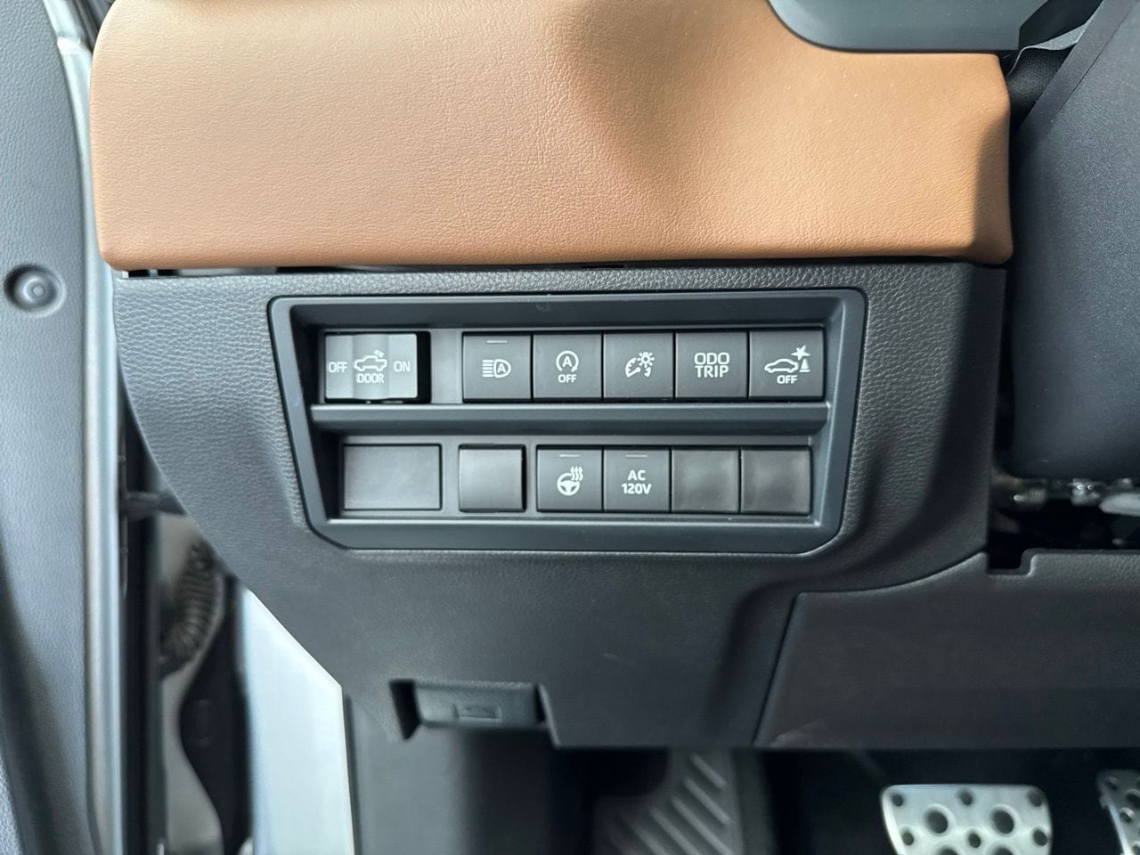 2026 Toyota Tundra 1794 Edition - Photo 37
