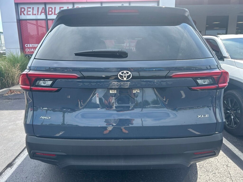 Used 2025 Toyota Grand Highlander XLE SUV