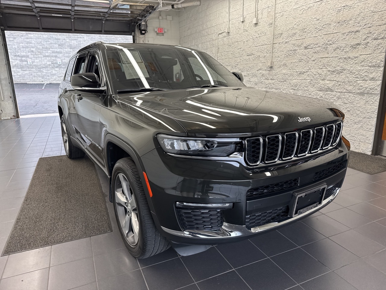 Used 2022 Jeep Grand Cherokee L Limited with VIN 1C4RJKBG8N8513998 for sale in Springfield, MO