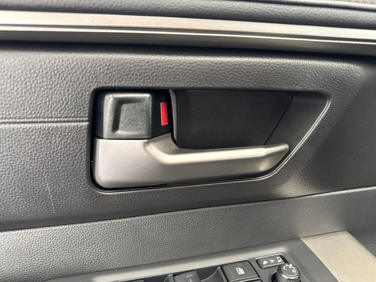 2026 Toyota Tundra SR5 - Photo 33