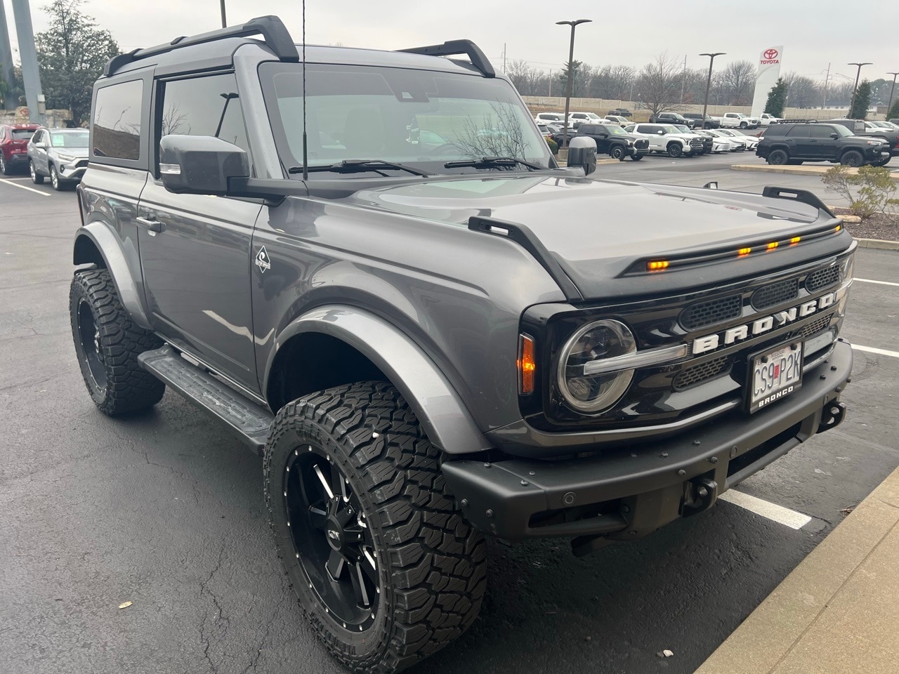 2021 Ford Bronco 2-Door Outer Banks's photo