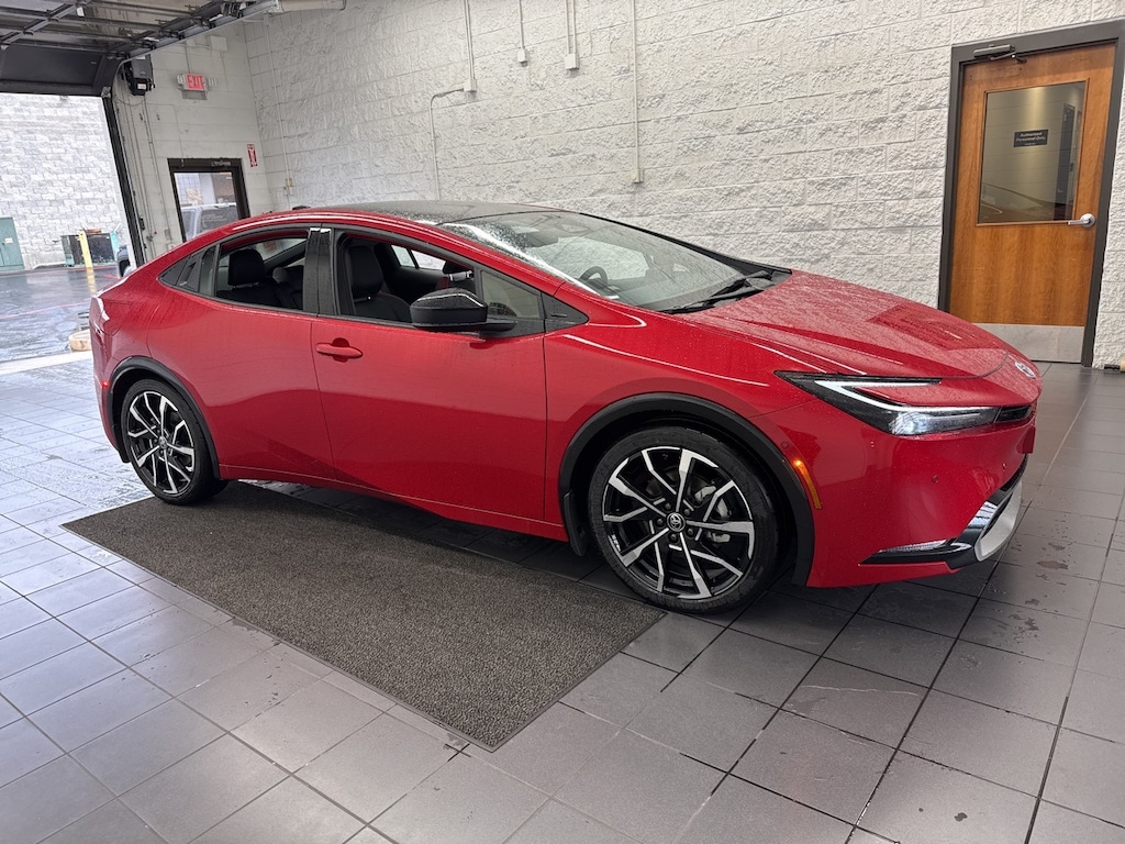 New 2026 Toyota Prius Plug-In Hybrid XSE Premium Hatchback