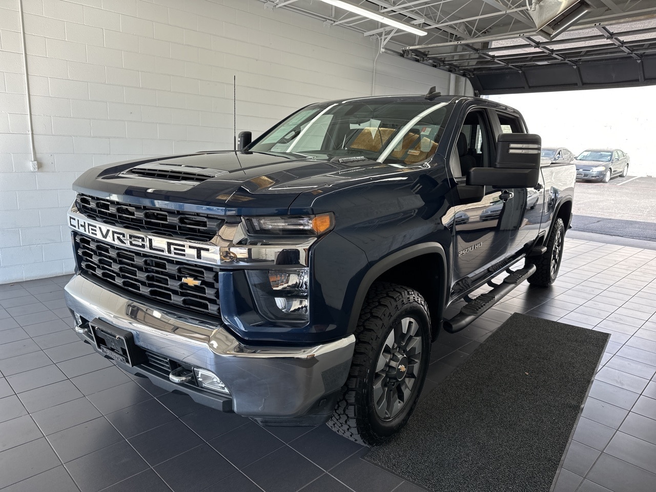 Used 2021 Chevrolet Silverado 2500HD LT with VIN 1GC4YNEY0MF279720 for sale in Springfield, MO