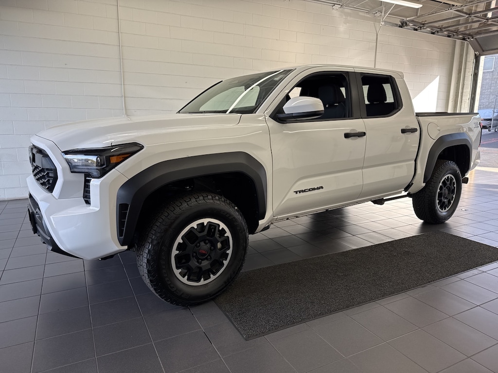 Used 2024 Toyota Tacoma SR5 Truck