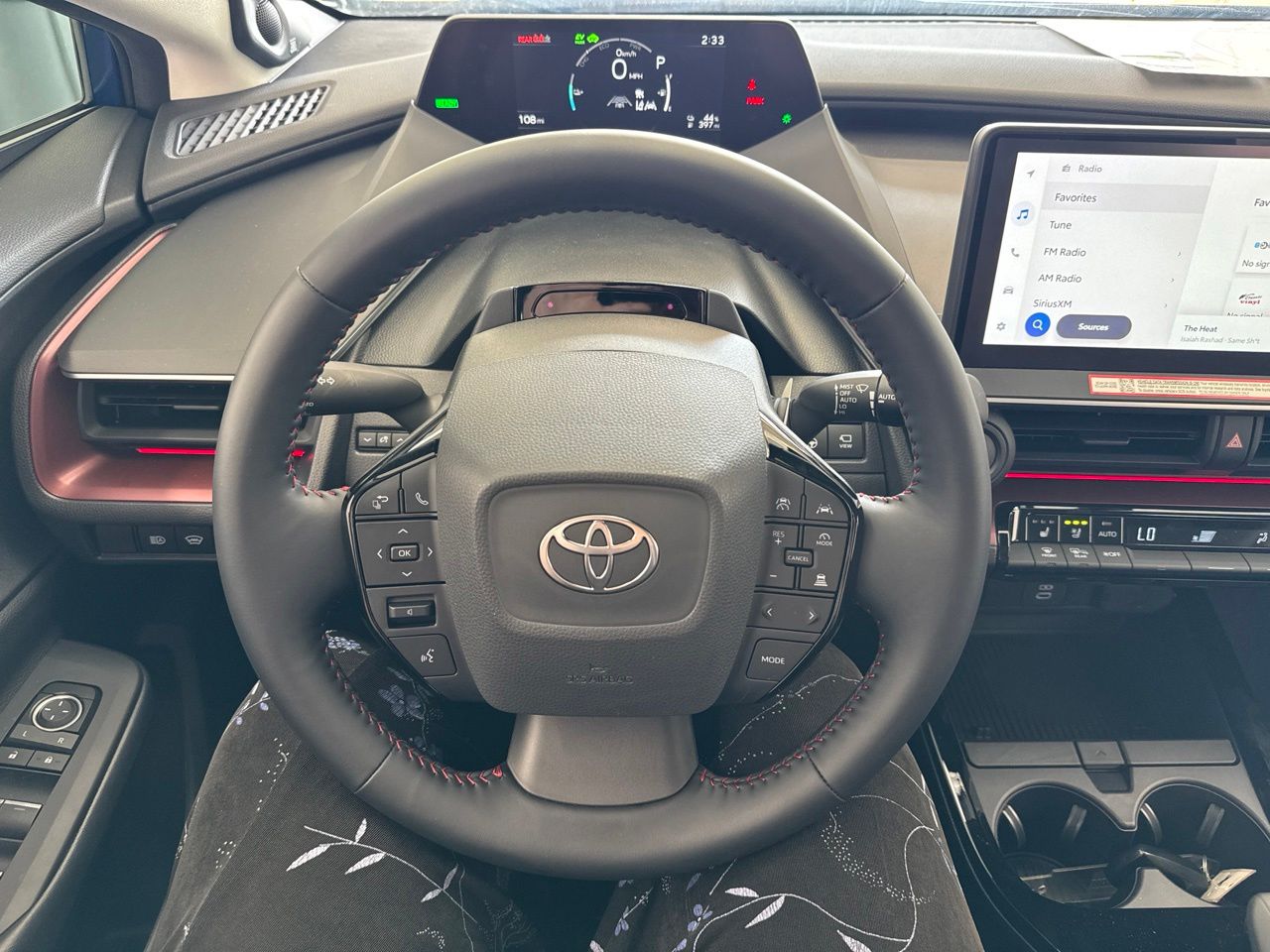 2026 Toyota Prius Plug-in Hybrid XSE Premium - Photo 18