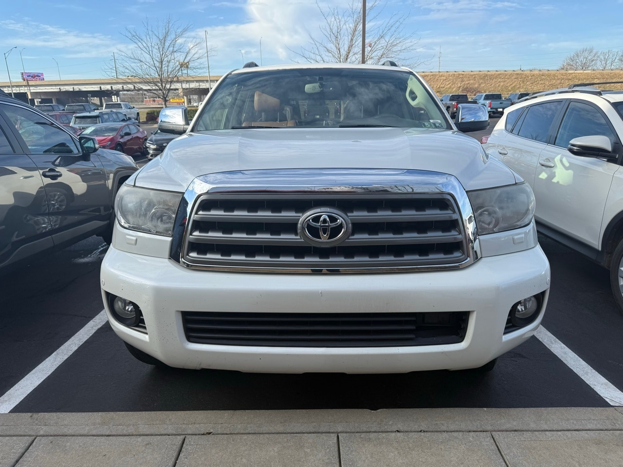 2014 Toyota Sequoia Platinum's photo