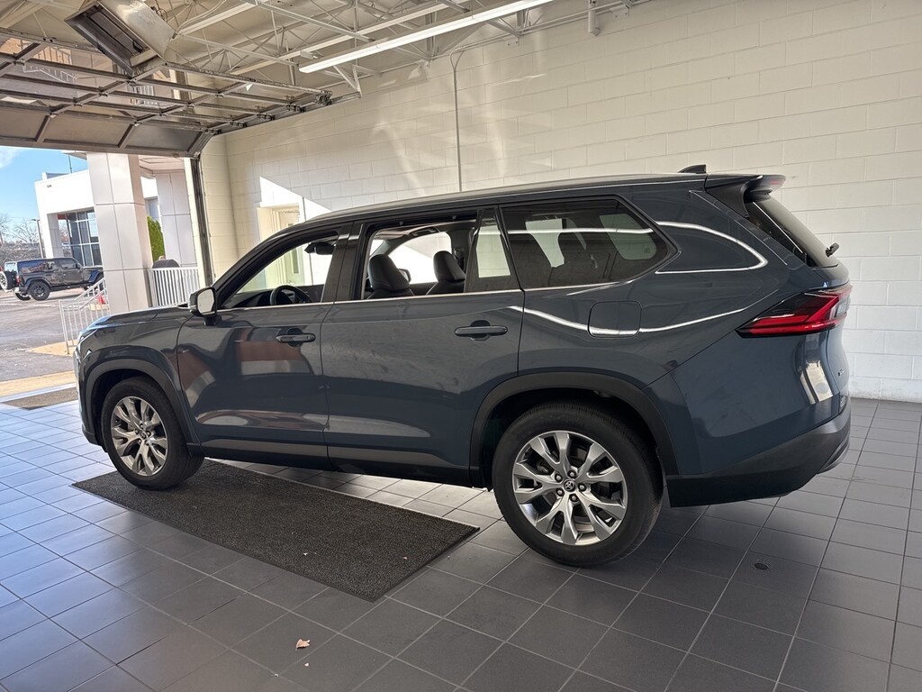 Used 2025 Toyota Grand Highlander Limited SUV