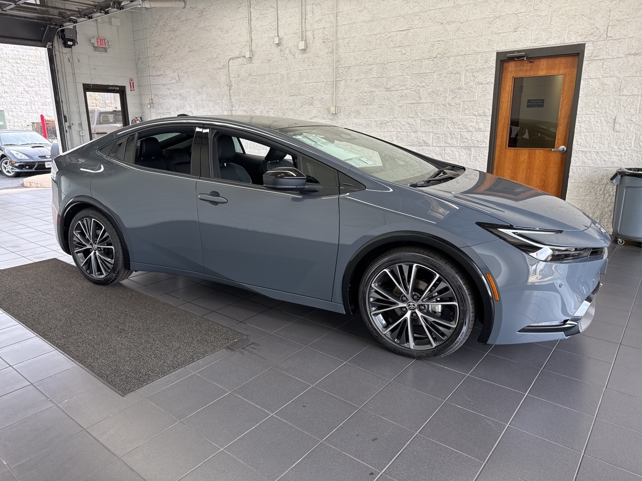 2026 Toyota Prius XLE's photo