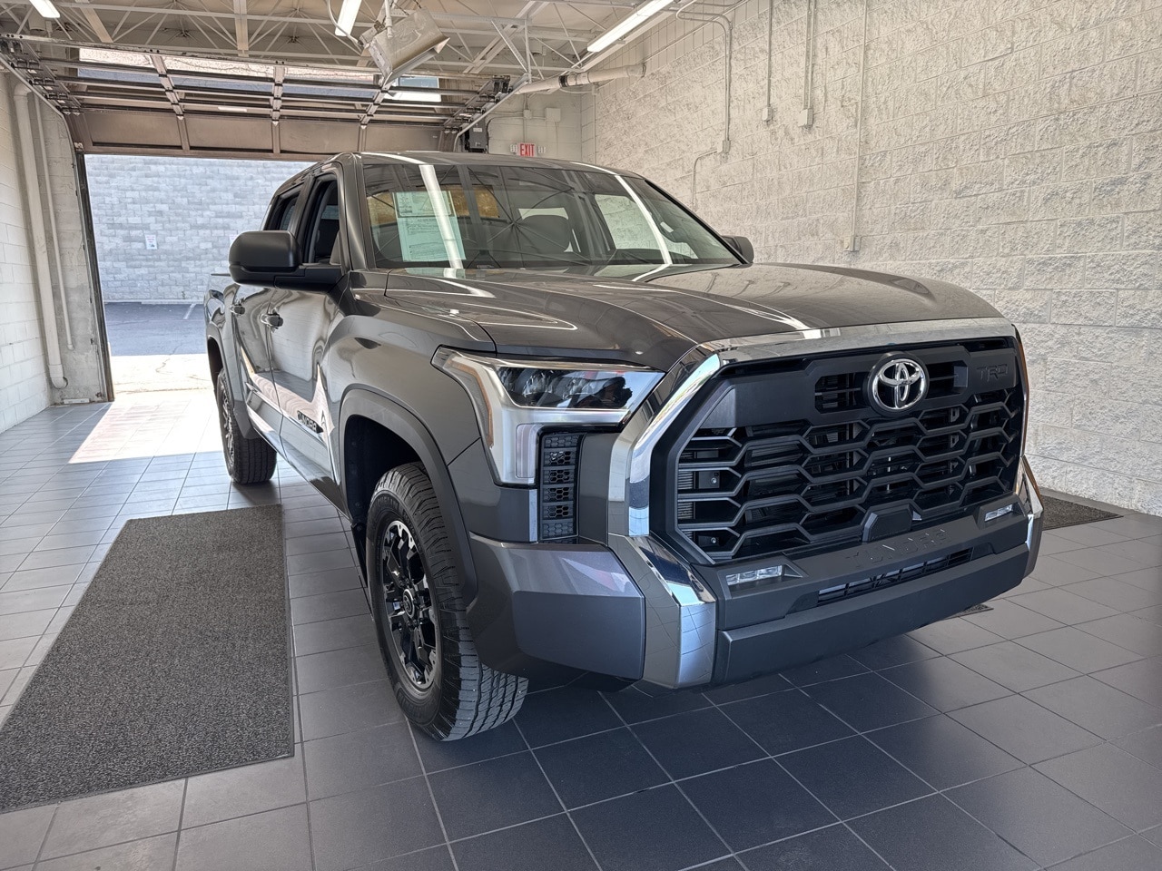 Used 2024 Toyota Tundra SR5 with VIN 5TFLA5DB7RX187602 for sale in Springfield, MO