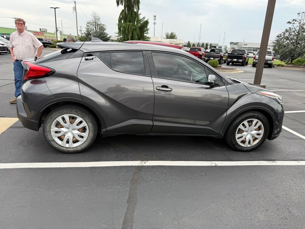Used 2020 Toyota C-HR LE SUV