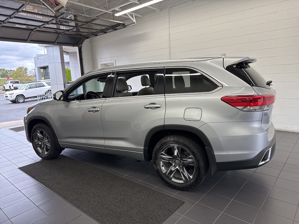 Used 2019 Toyota Highlander Limited SUV