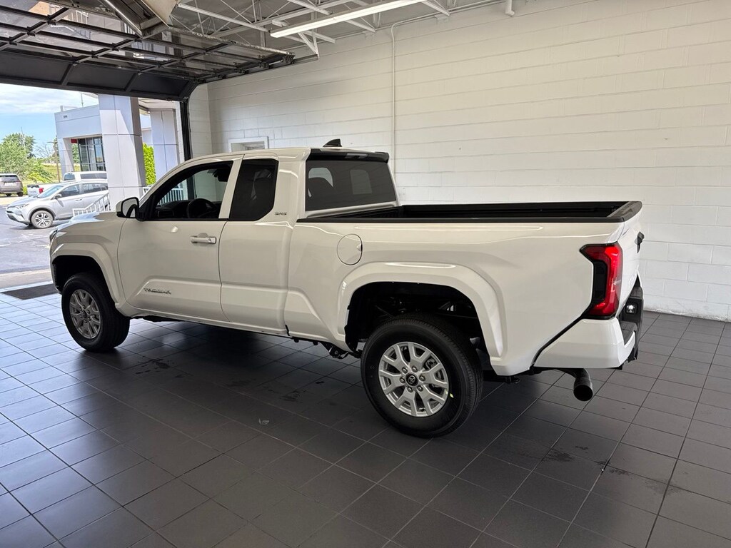 New 2026 Toyota Tacoma SR5 Truck XtraCab