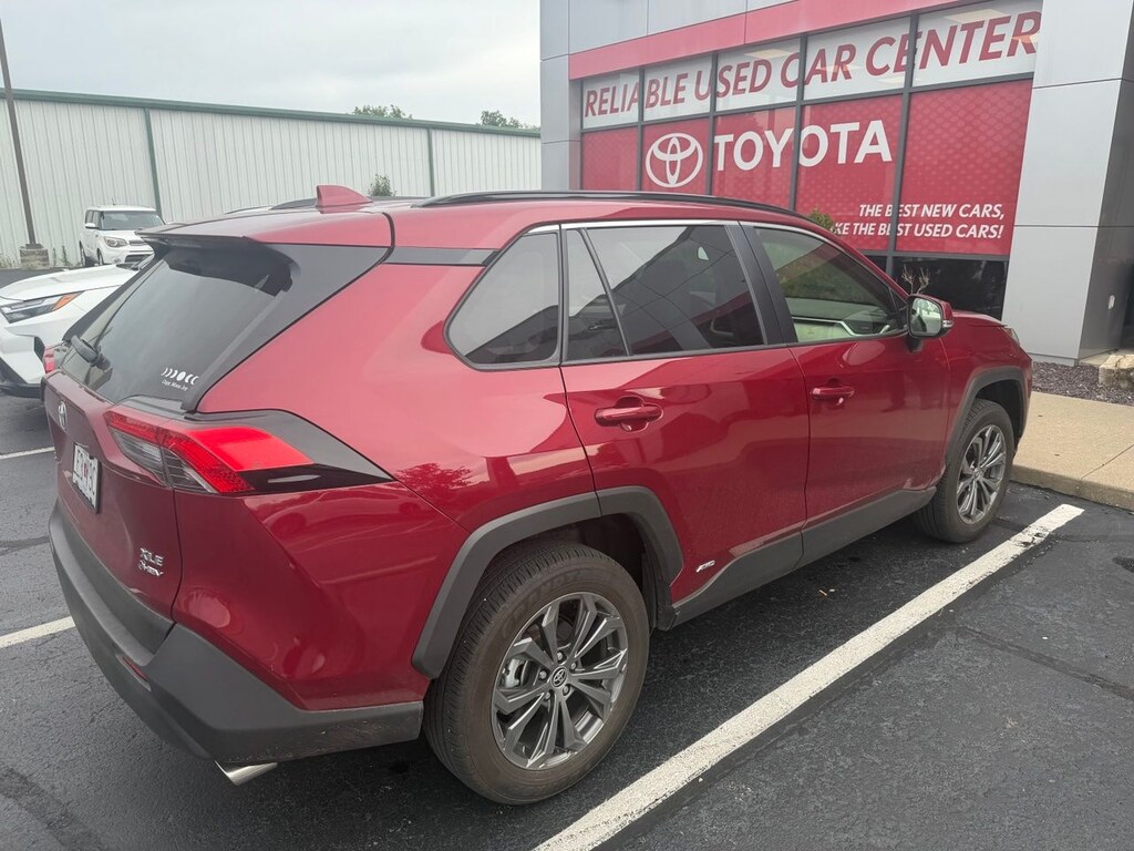 Used 2025 Toyota RAV4 Hybrid XLE Premium SUV